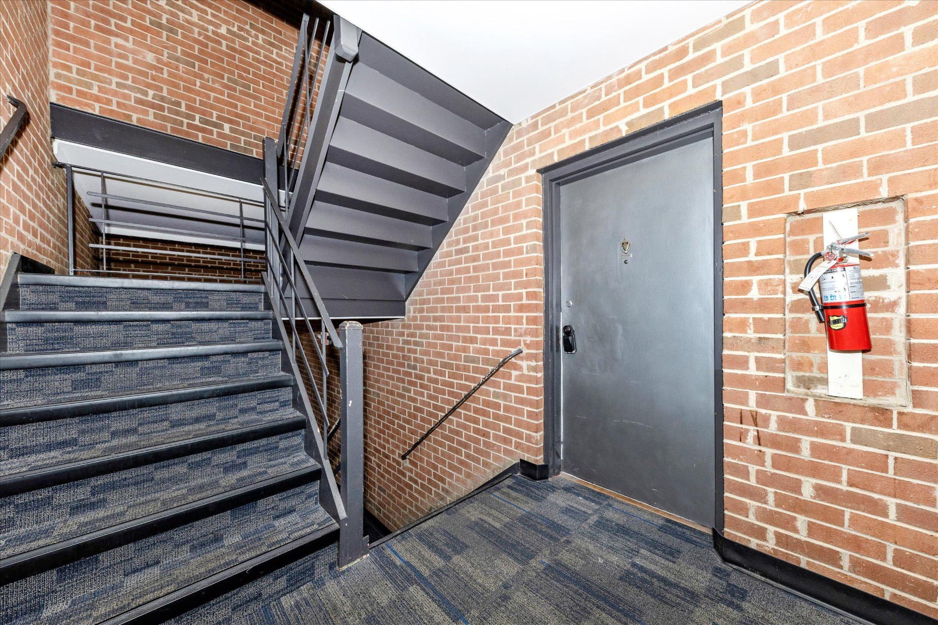 884 College Parkway #201 photo 4