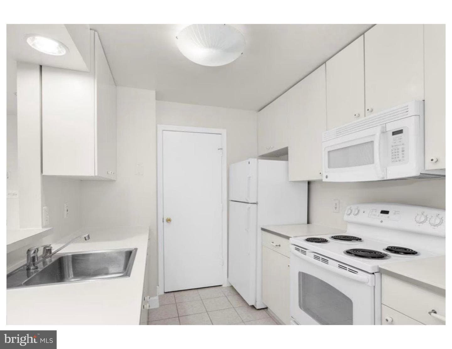 3323 Sir Thomas Drive #3-A-32 photo 13