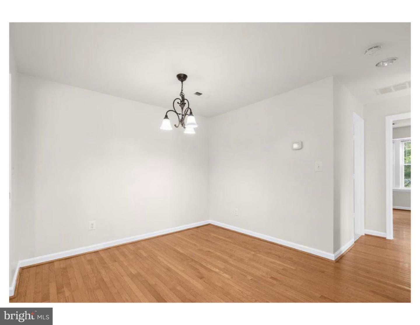 3323 Sir Thomas Drive #3-A-32 photo 8