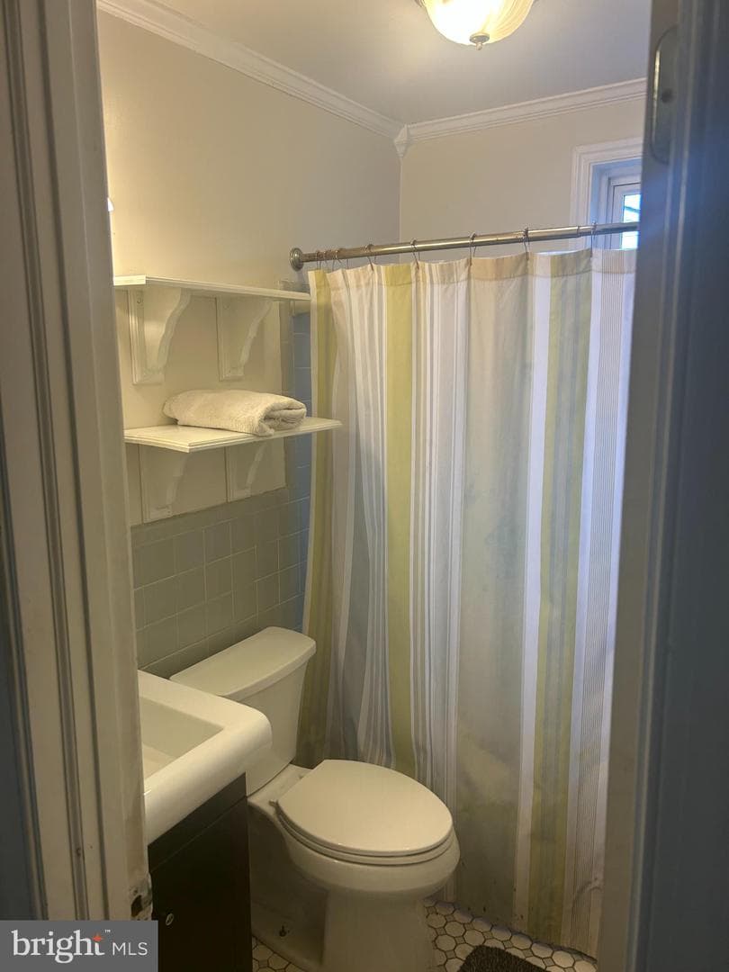 2217 Westview Drive photo 4