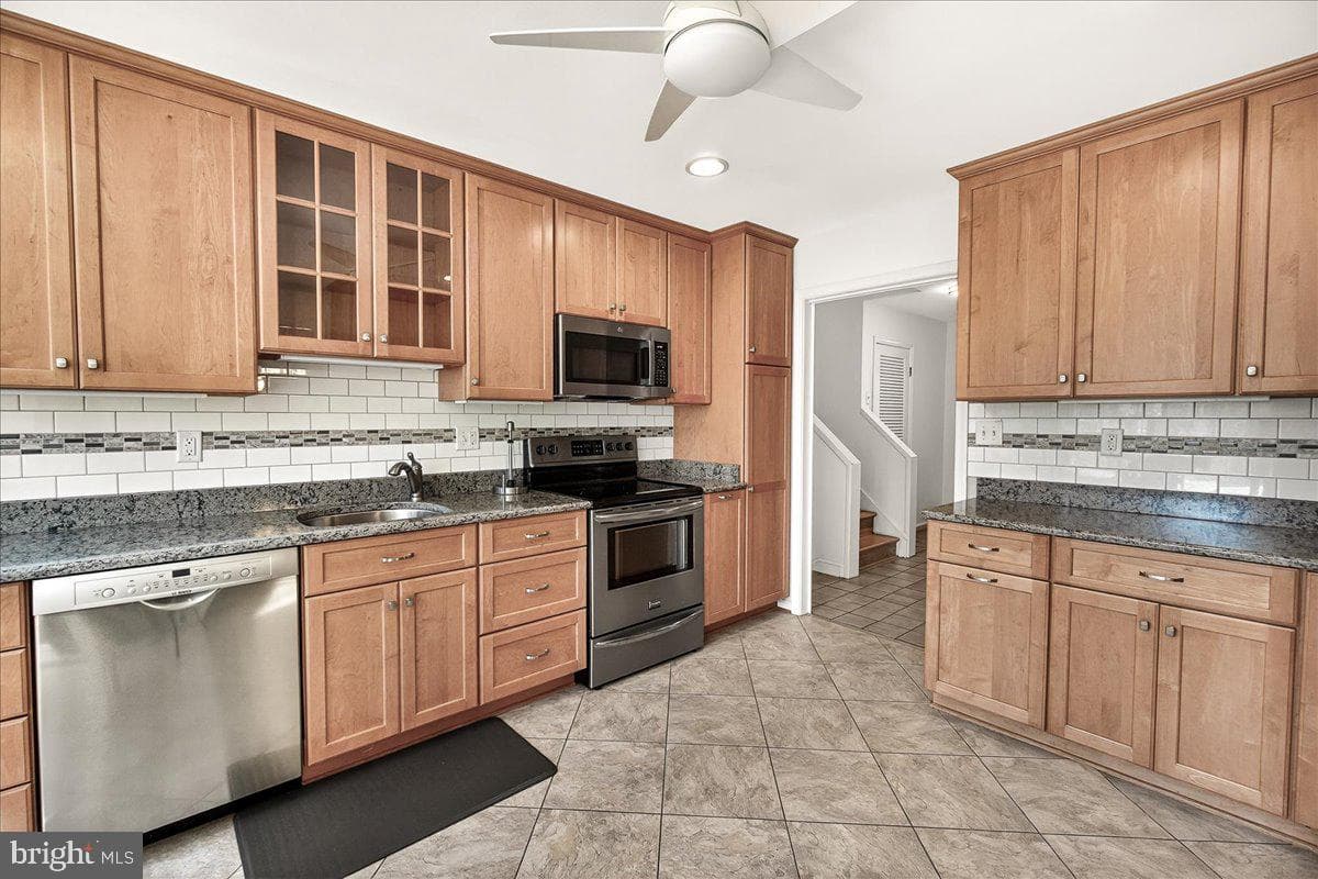 19005 Plummer Drive photo 19