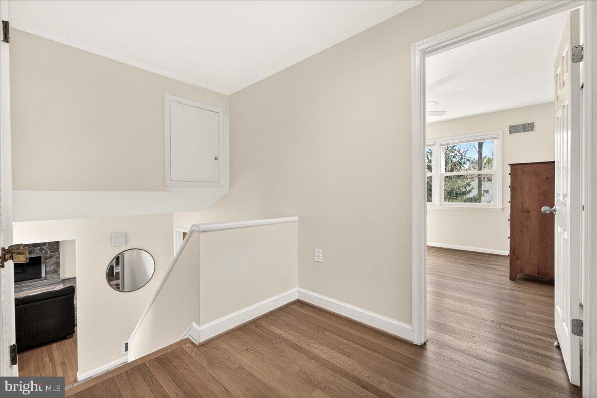 19005 Plummer Drive photo 21