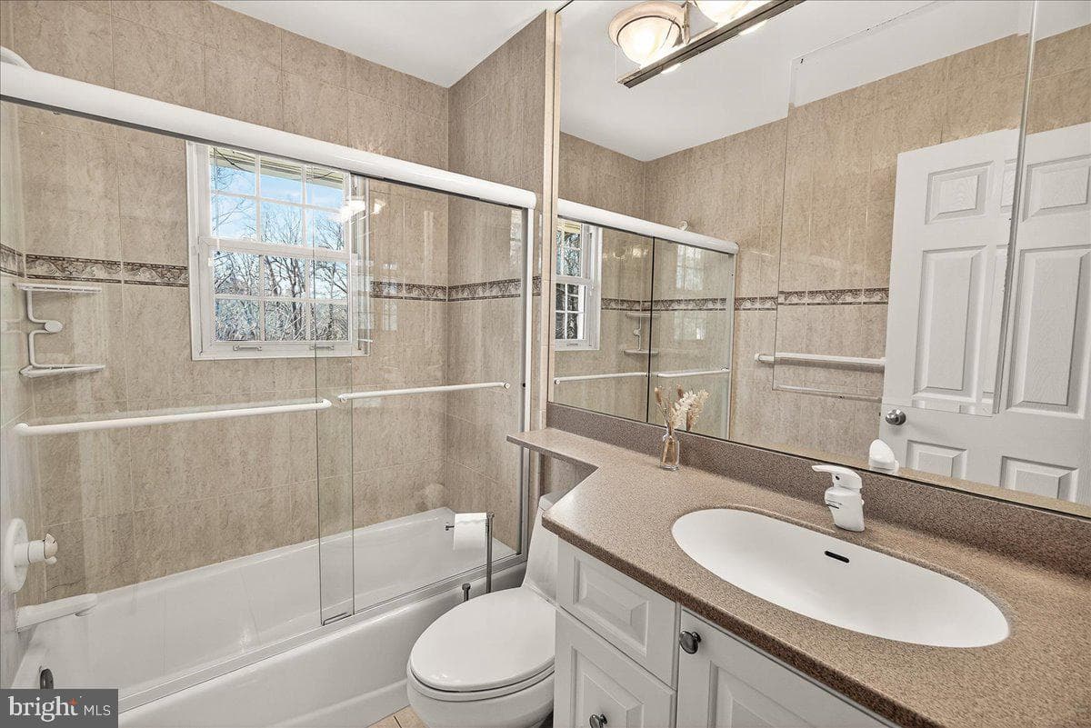 19005 Plummer Drive photo 29