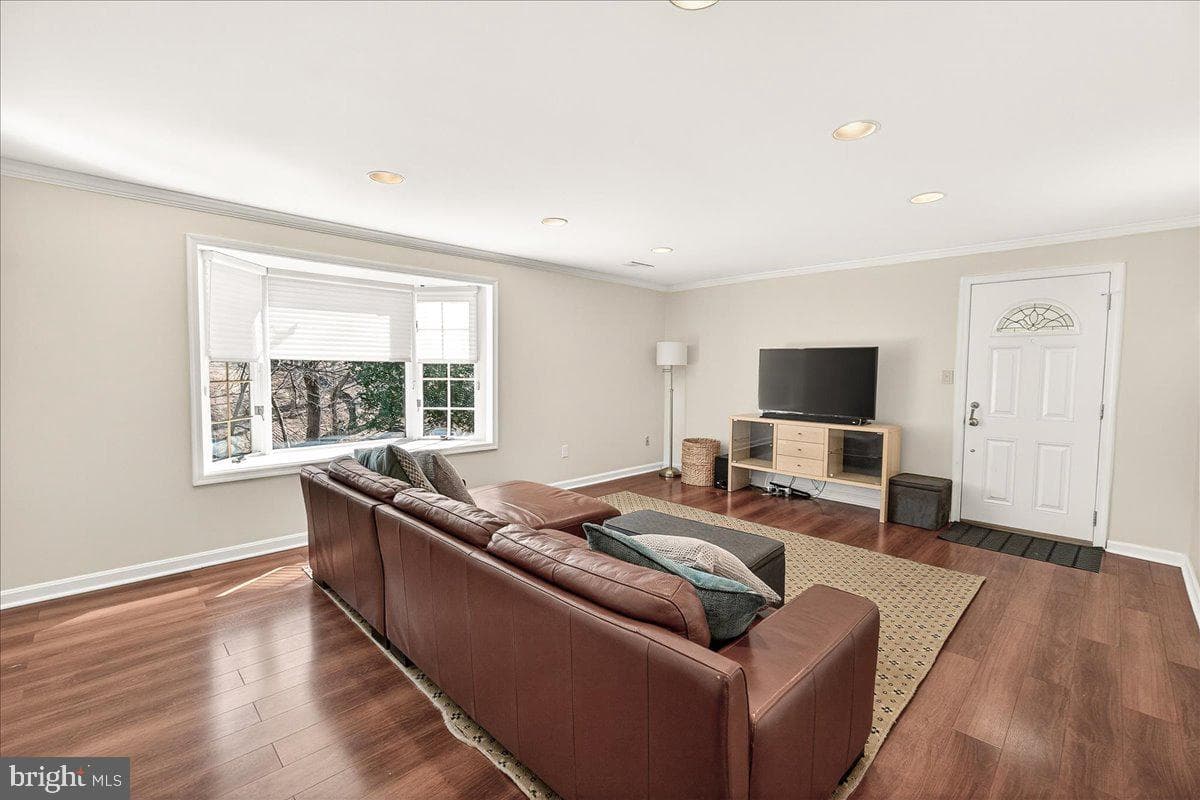 19005 Plummer Drive photo 36