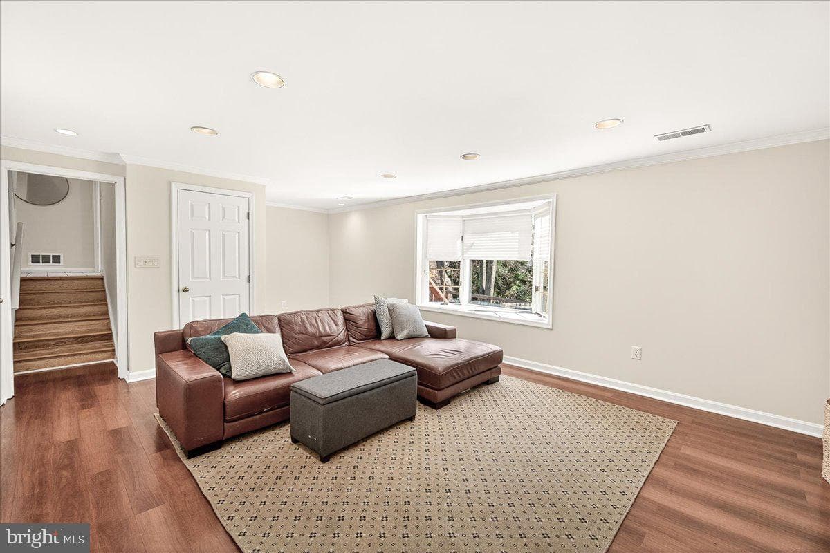19005 Plummer Drive photo 39