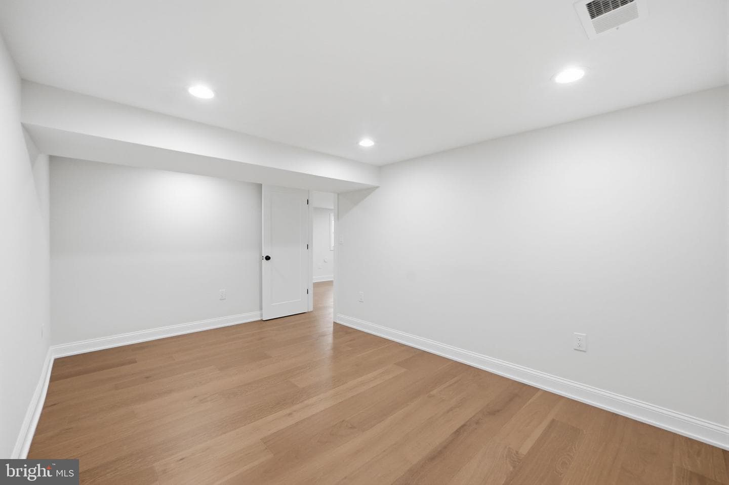 13711 Parkland Drive photo 23