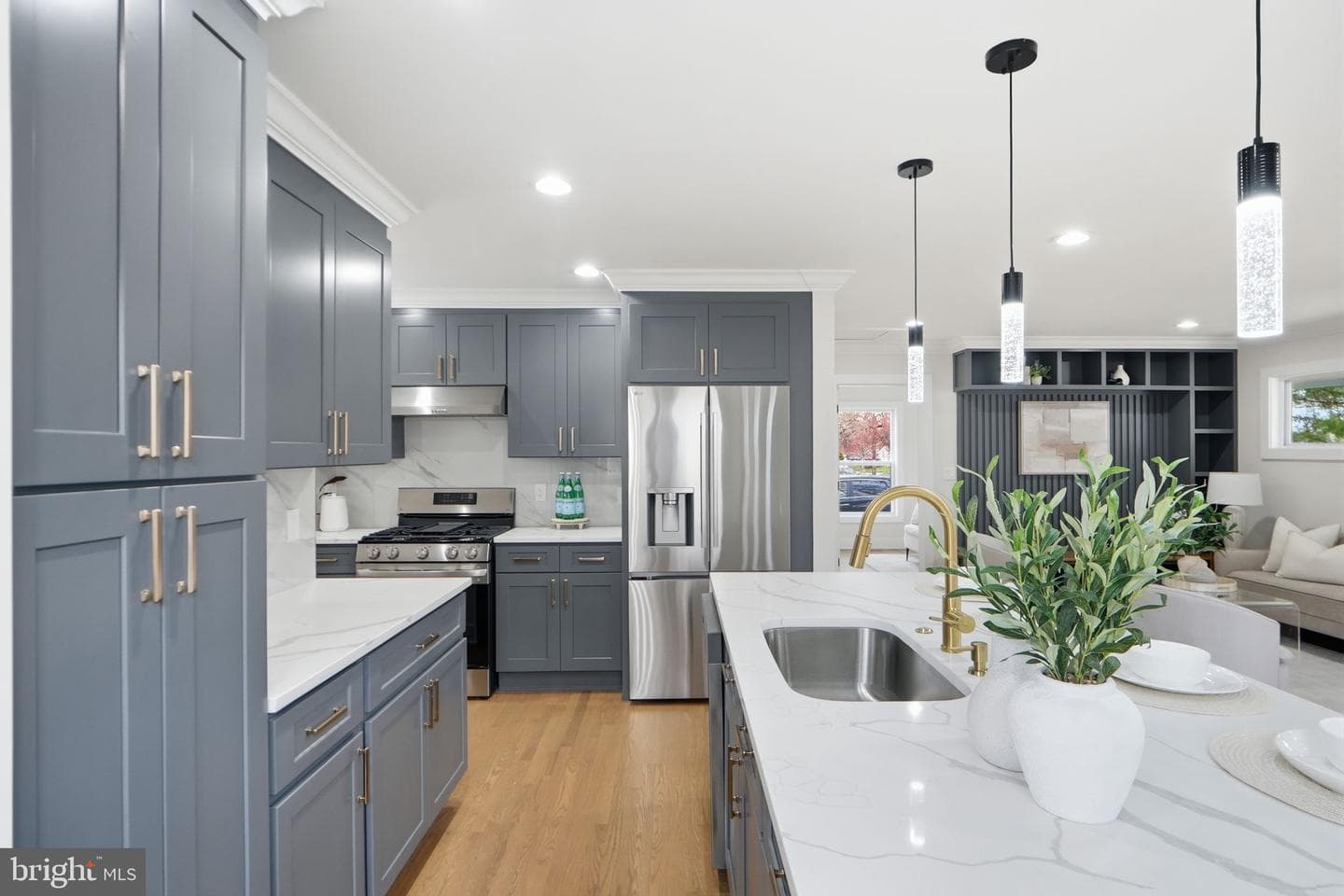 13711 Parkland Drive photo 3