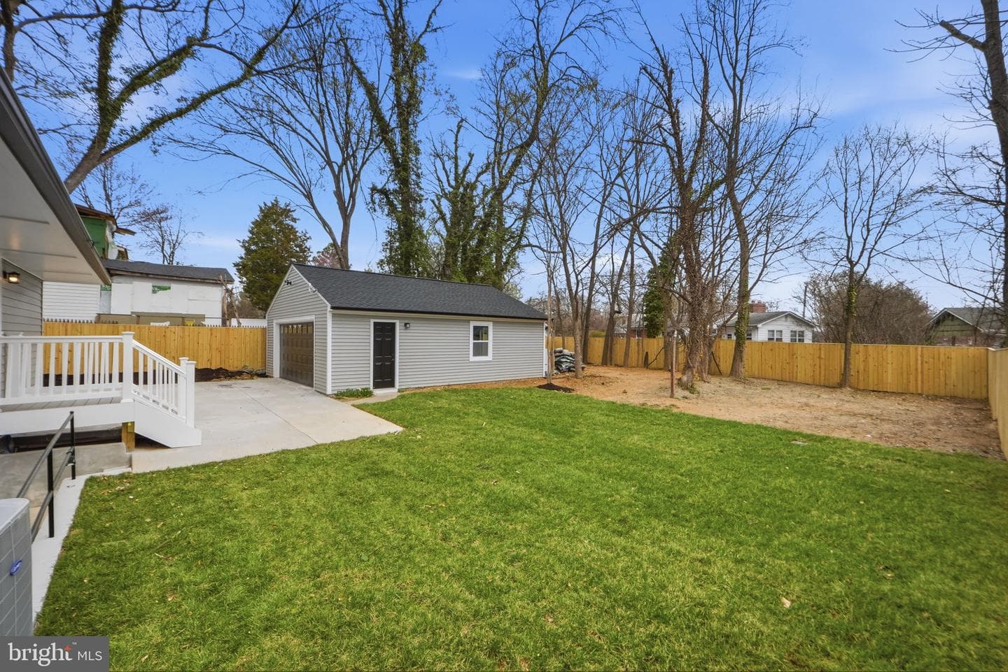 13711 Parkland Drive photo 36