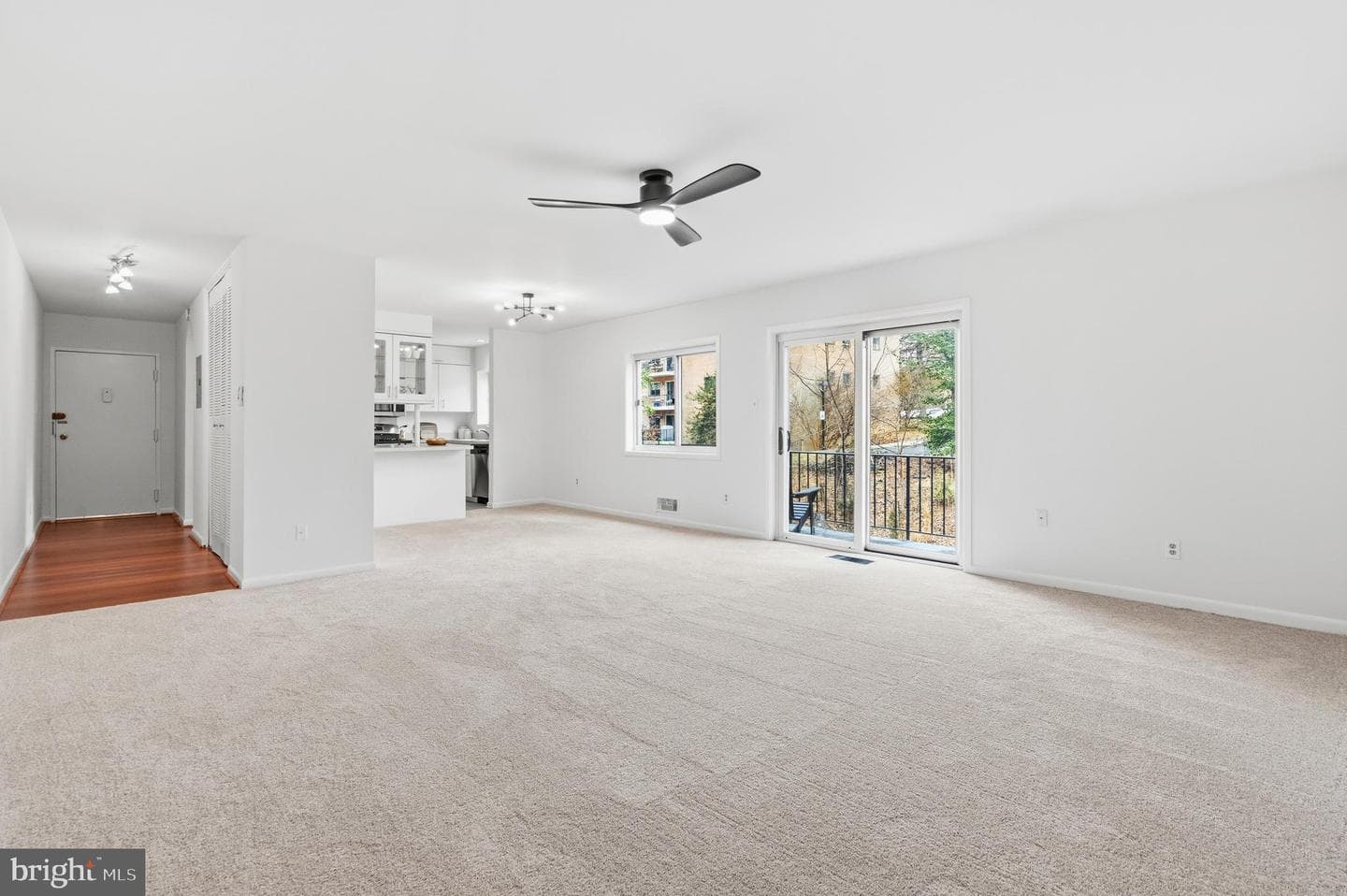 10606 Montrose Avenue #203 photo 23