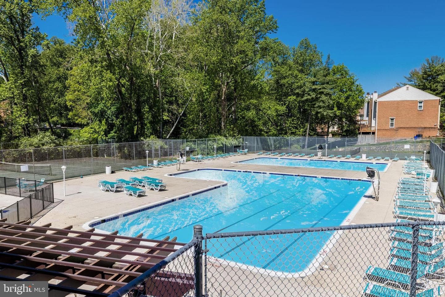 10606 Montrose Avenue #203 photo 28