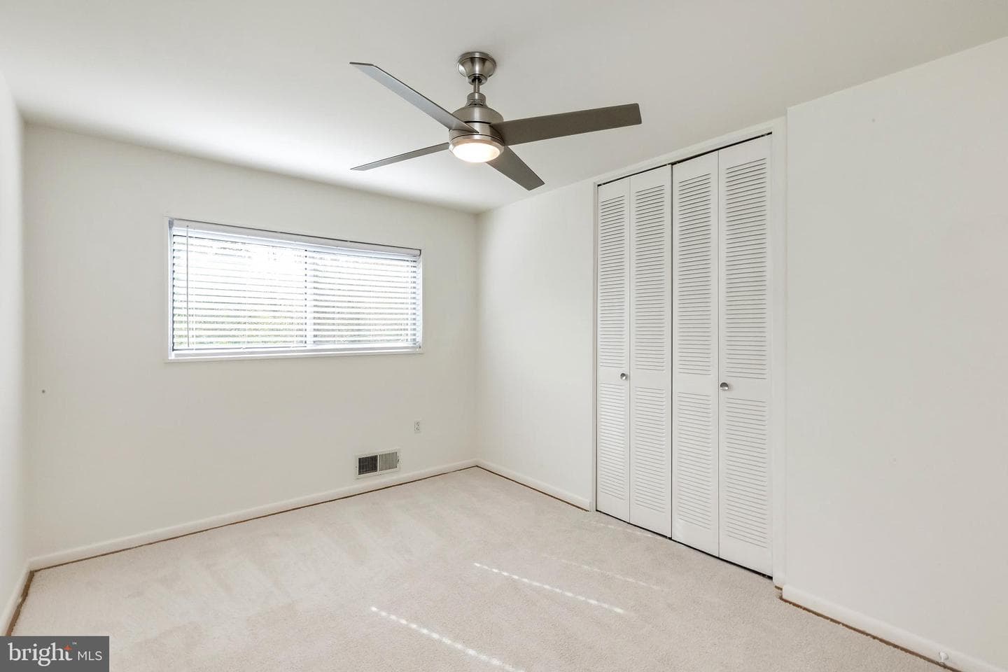 10650 Weymouth Street #201 photo 17