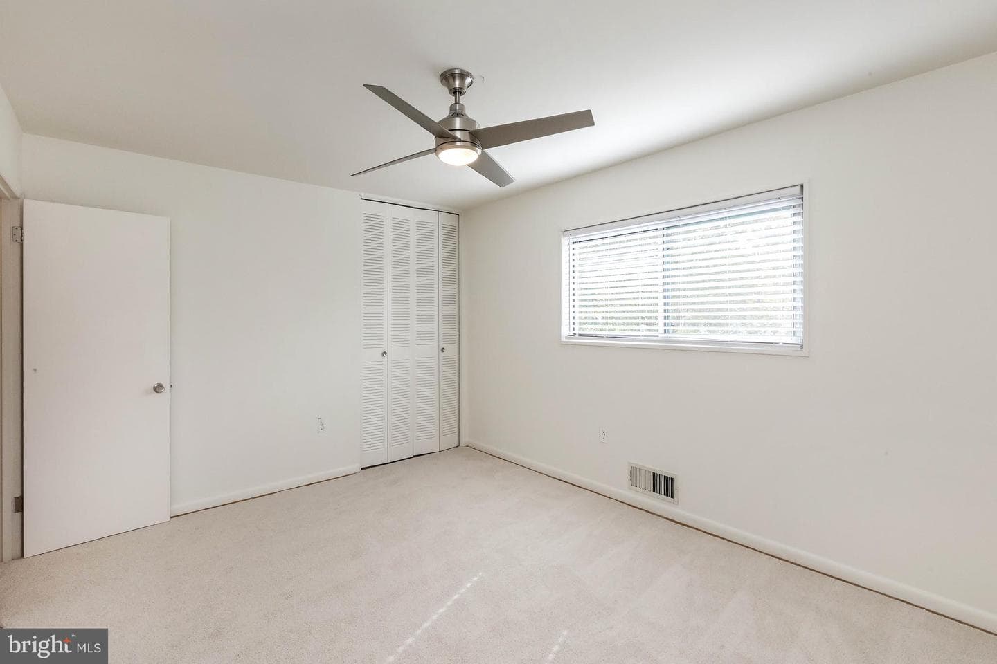 10650 Weymouth Street #201 photo 26