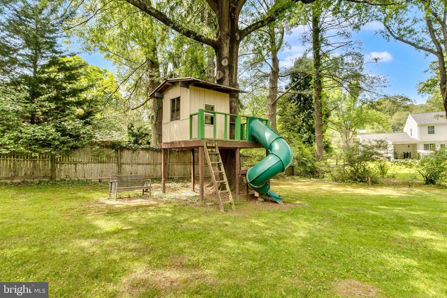 1 Bethayres Court photo 36