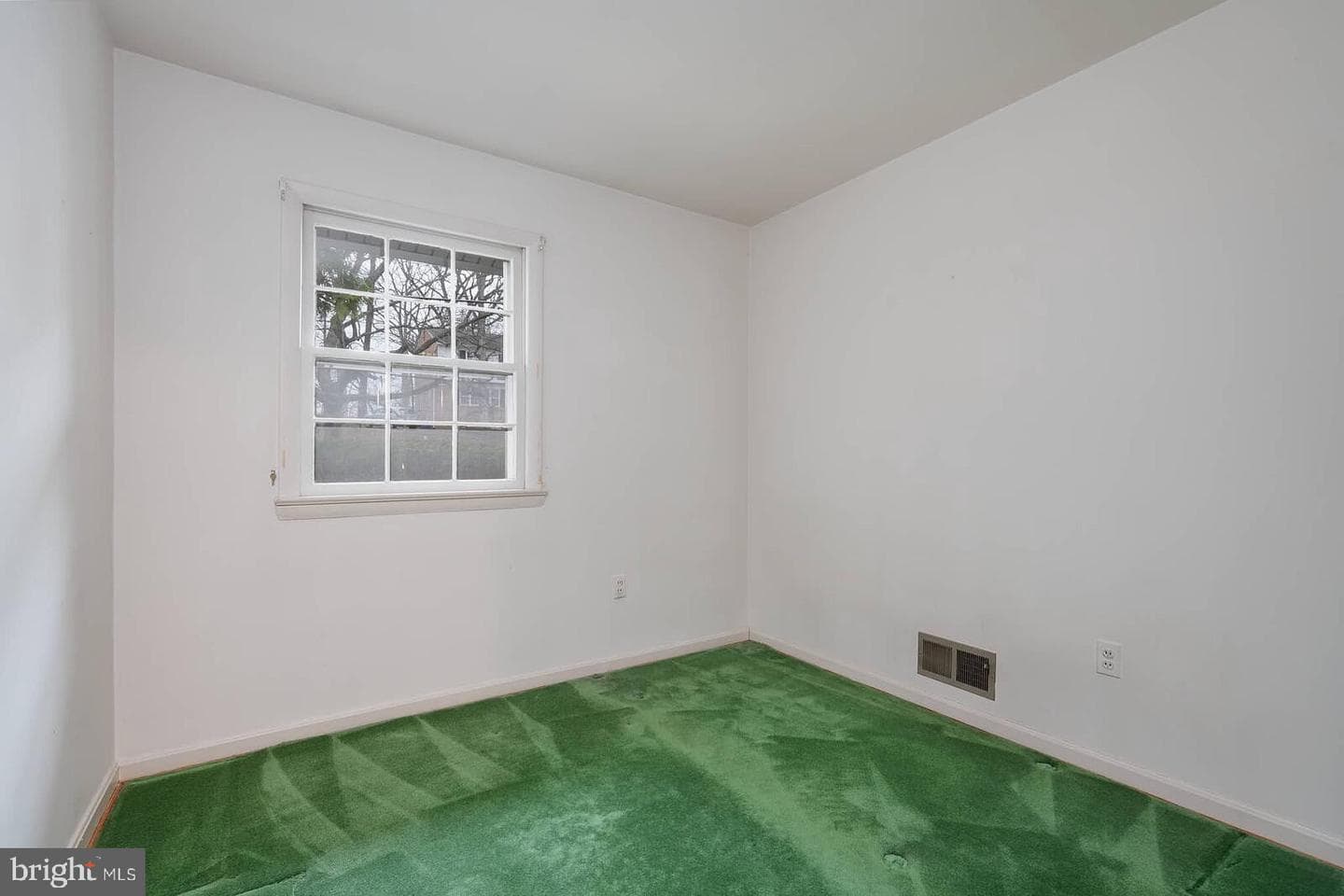 9403 Avenel Road photo 18