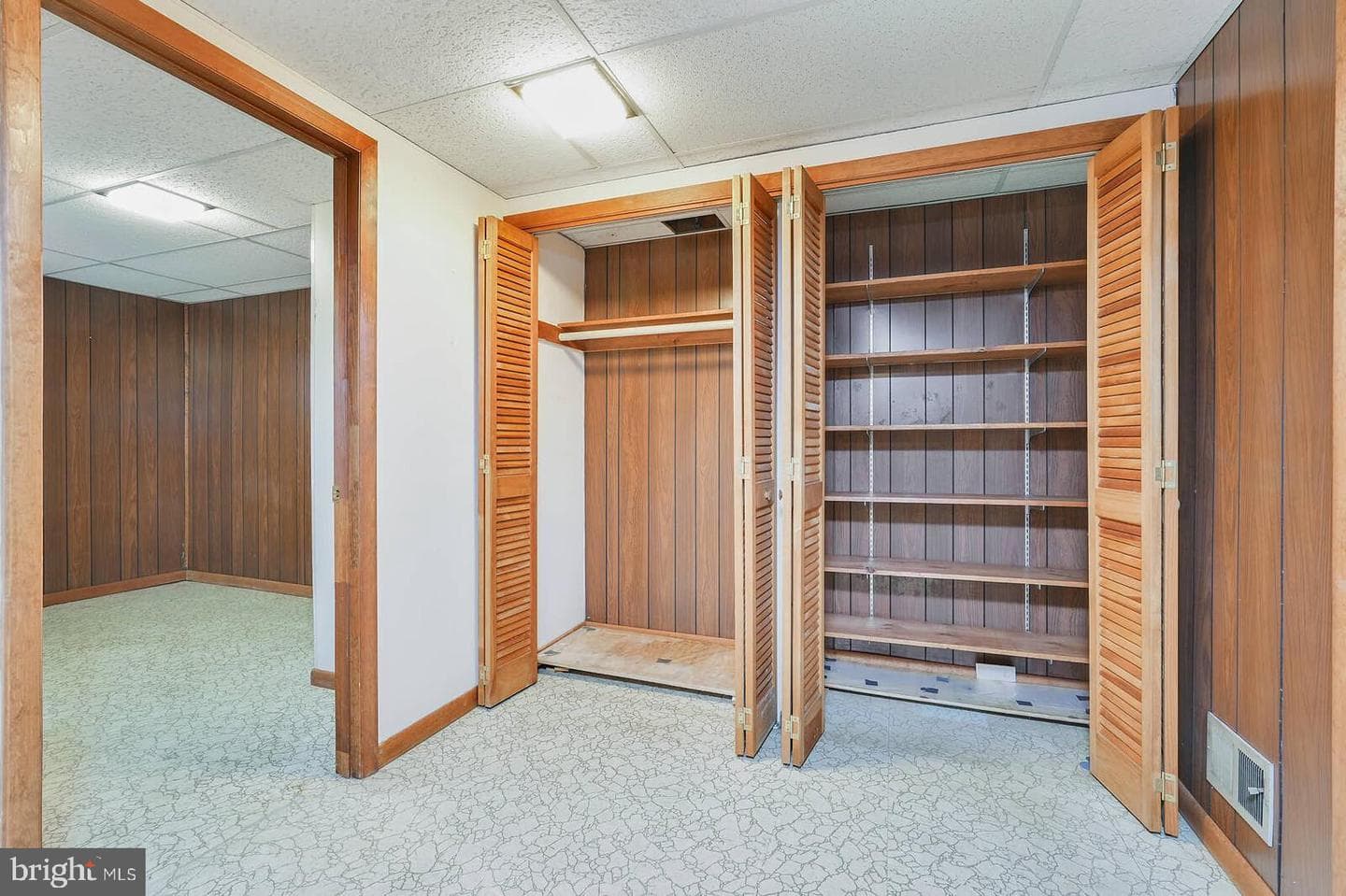 9403 Avenel Road photo 25