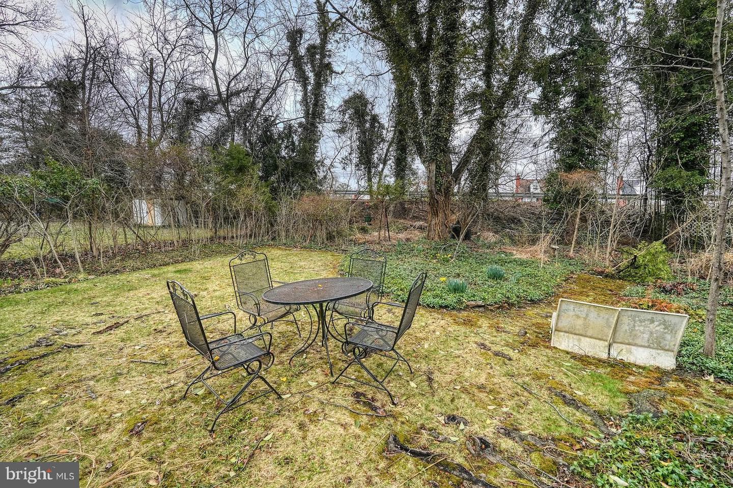 9403 Avenel Road photo 35