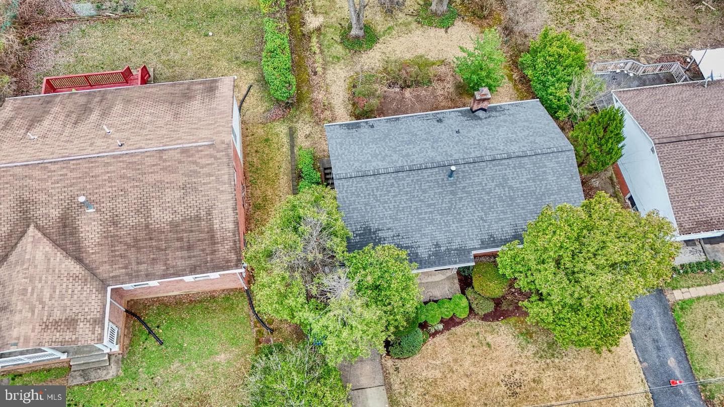 9403 Avenel Road photo 36