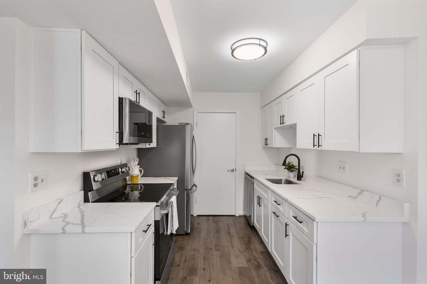 20248 Shipley Terrace #301 photo 2