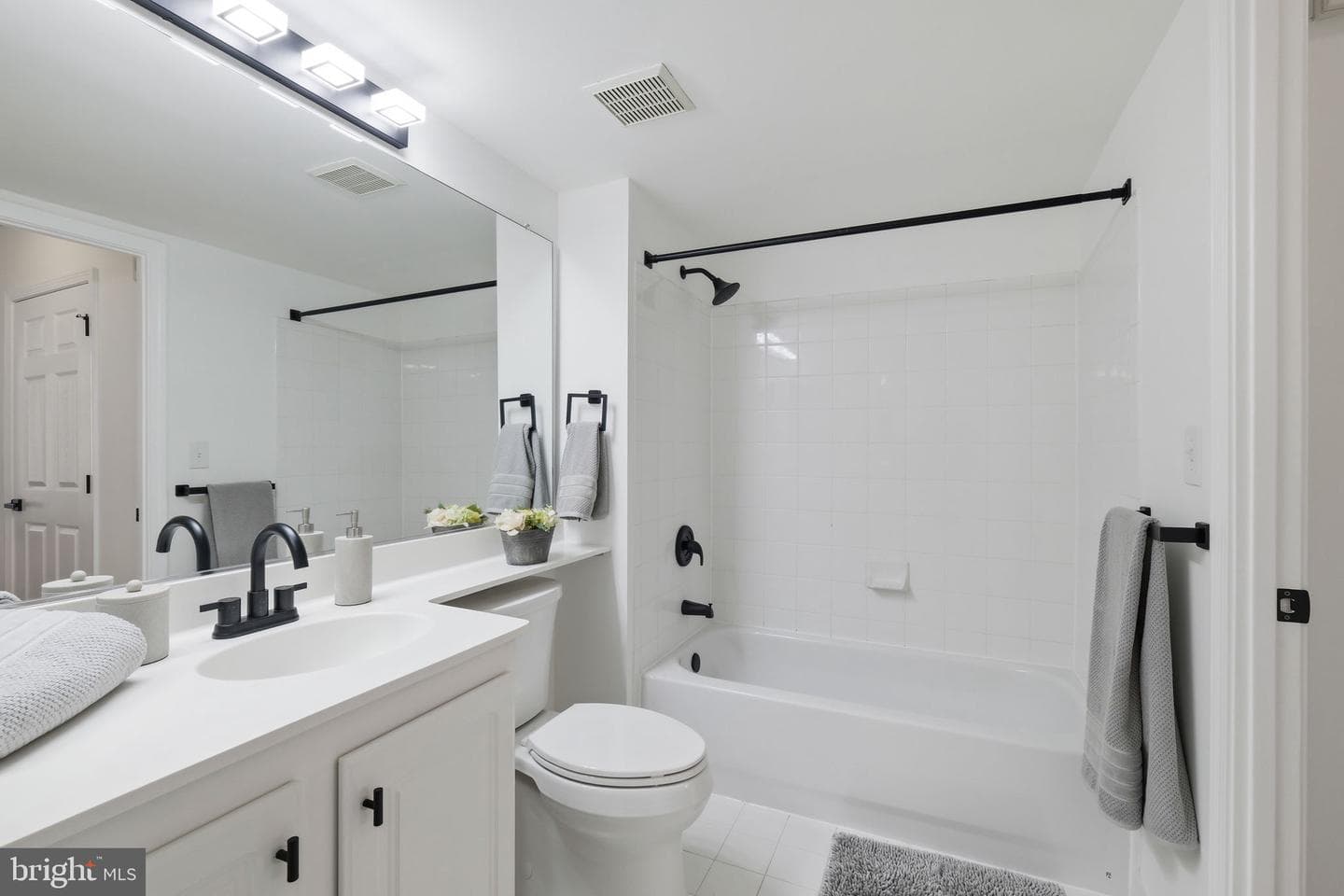 11710 Old Georgetown Road #719 photo 10