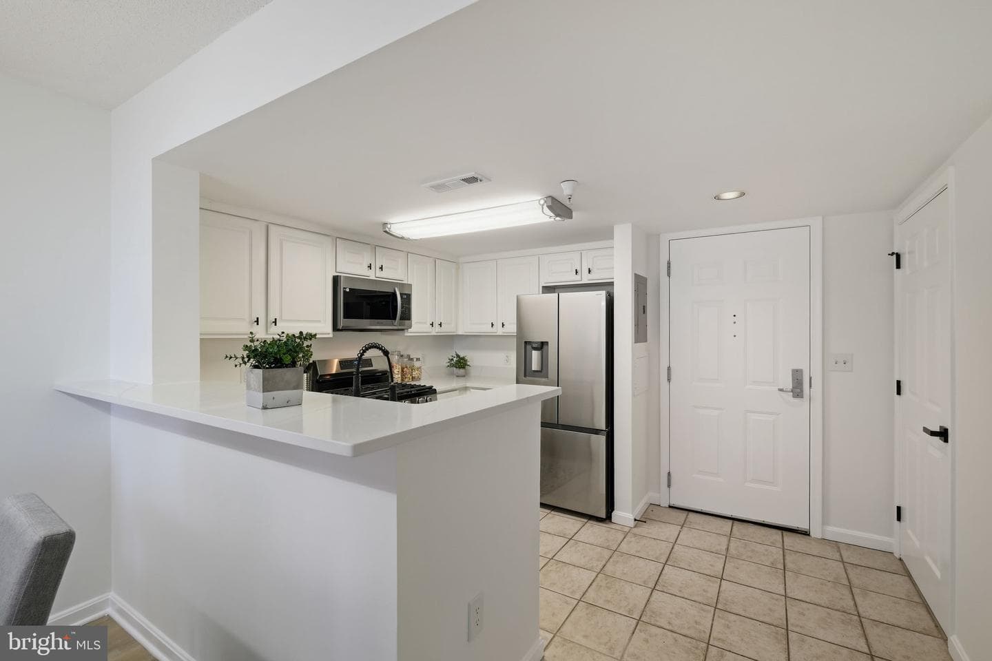 11710 Old Georgetown Road #719 photo 6