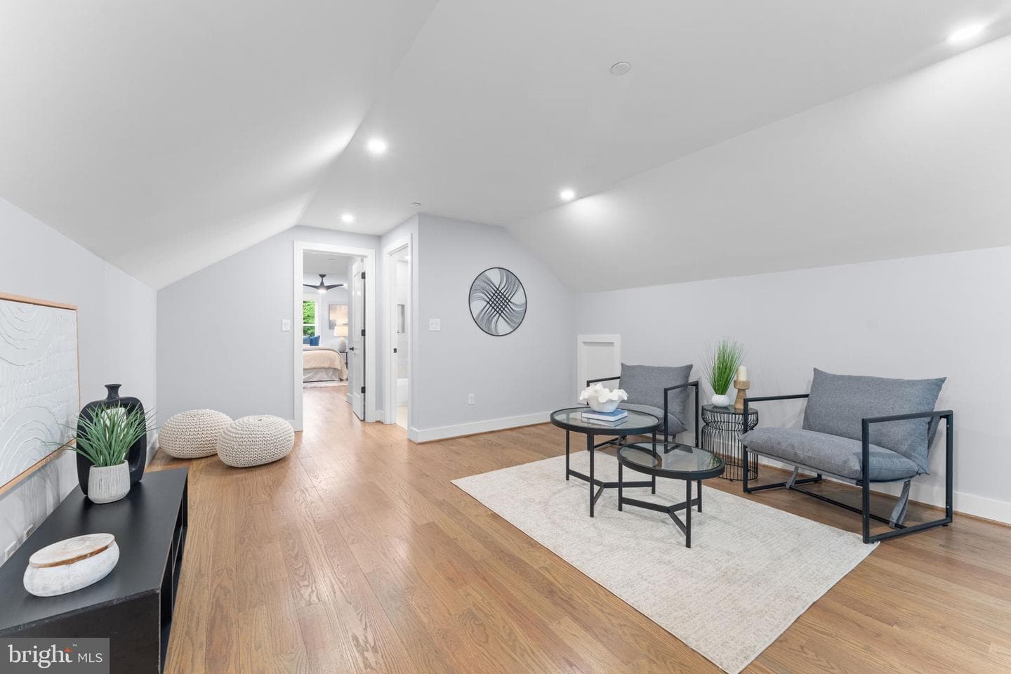 8104 Woodhaven Boulevard photo 68