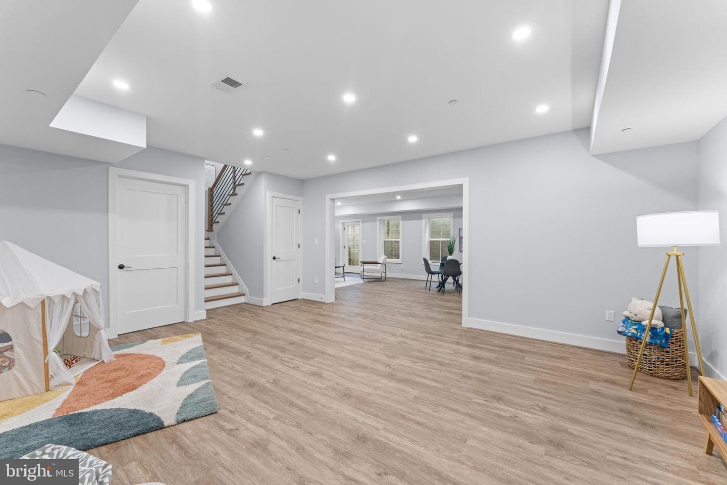 8104 Woodhaven Boulevard photo 79