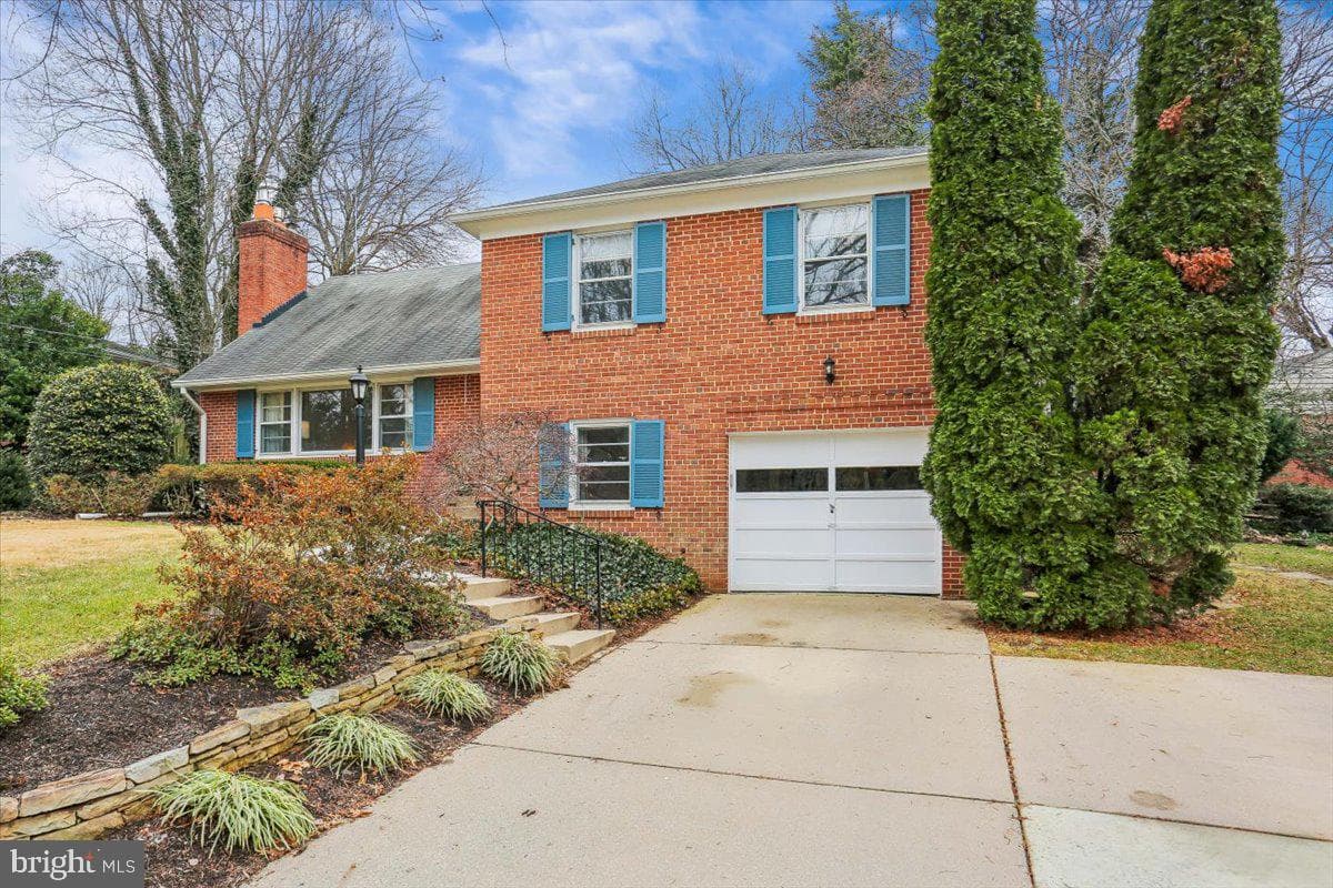 3612 Littledale Road photo 2