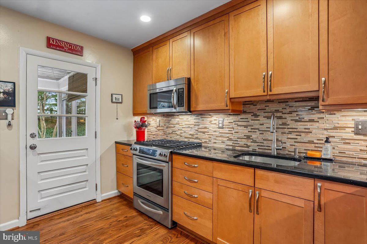 3612 Littledale Road photo 22