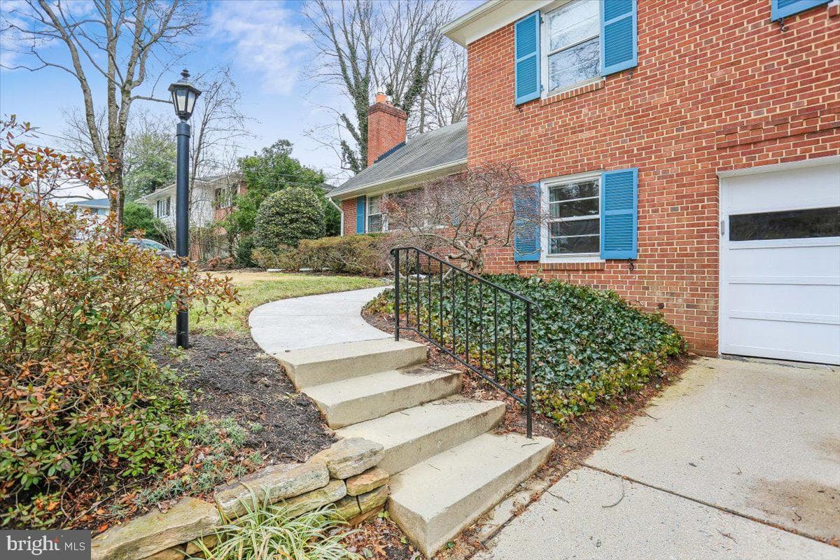 3612 Littledale Road photo 3