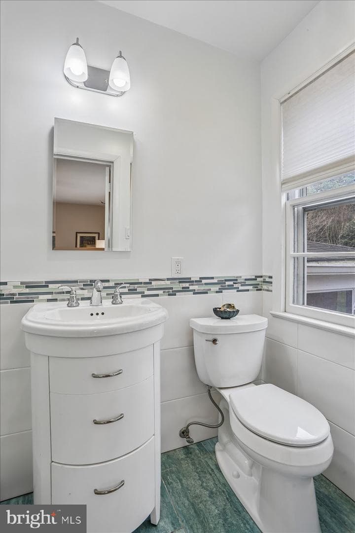 3612 Littledale Road photo 36