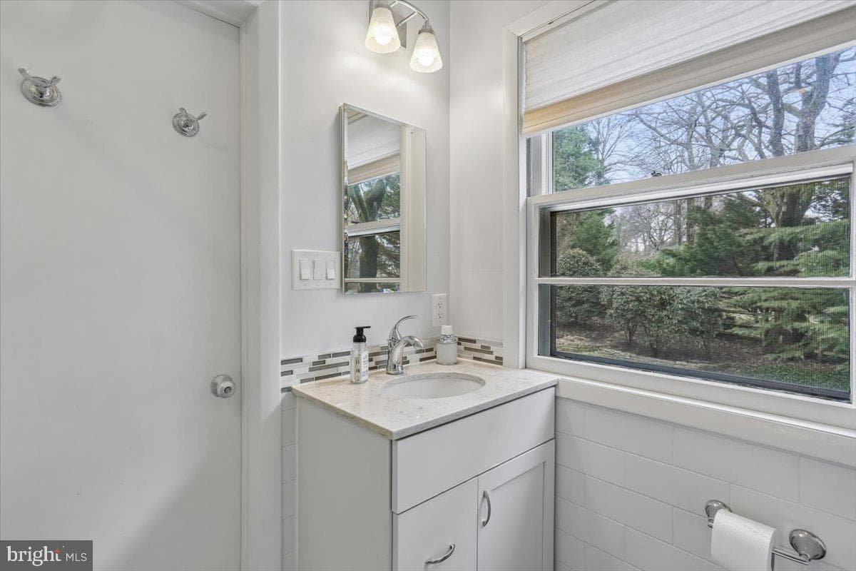 3612 Littledale Road photo 52