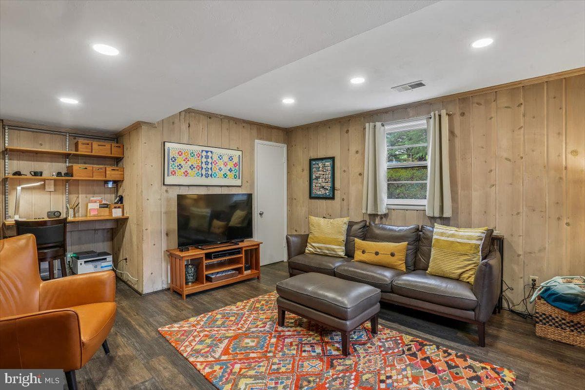 3612 Littledale Road photo 58