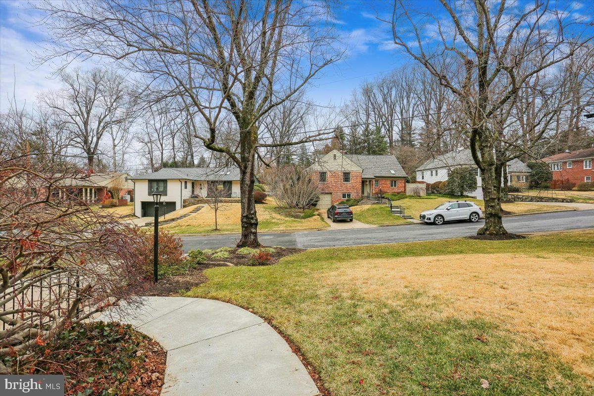 3612 Littledale Road photo 6