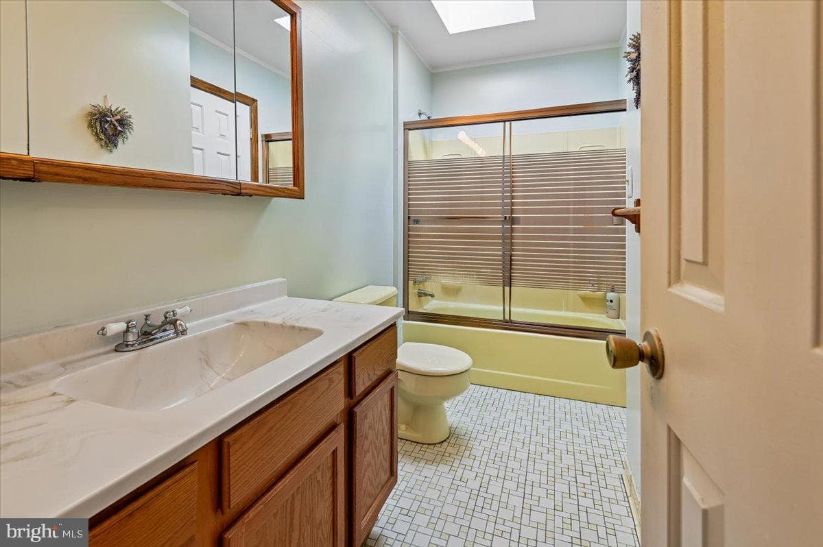 705 Marshall Manor Drive photo 16