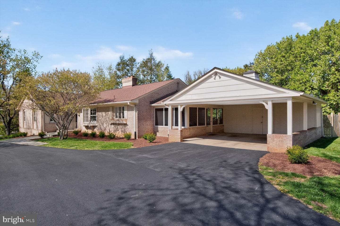 217 Kimblewick Drive photo 5