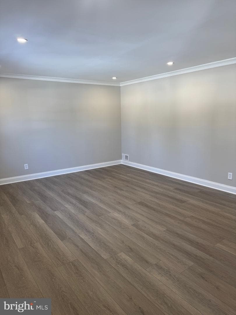 2904 Fenimore Road photo 9