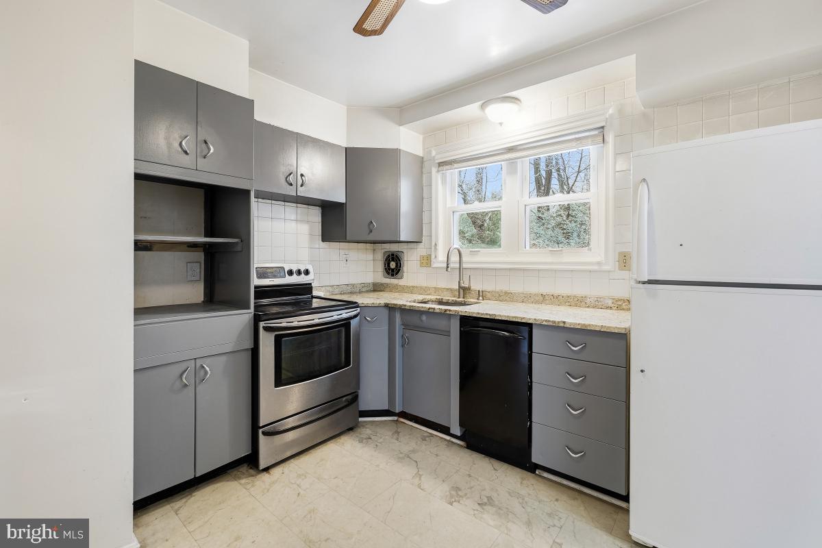 4008 Adams Drive photo 11