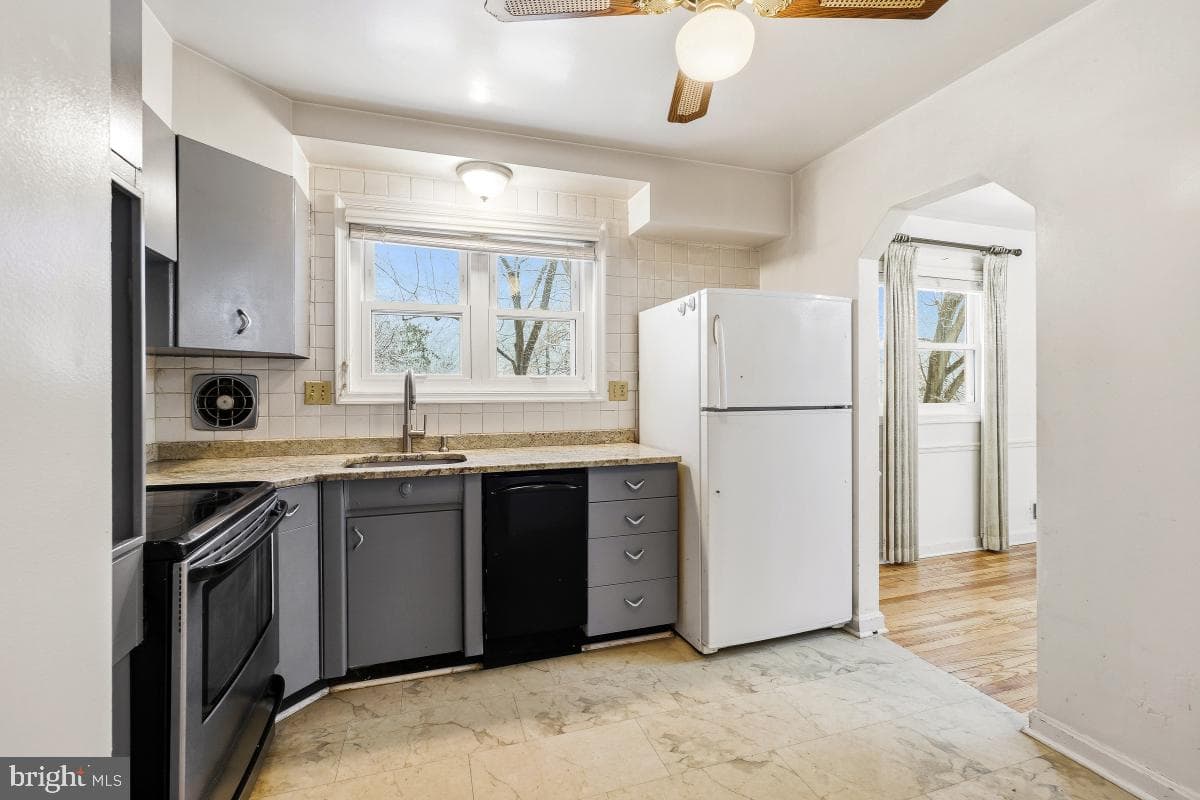 4008 Adams Drive photo 12