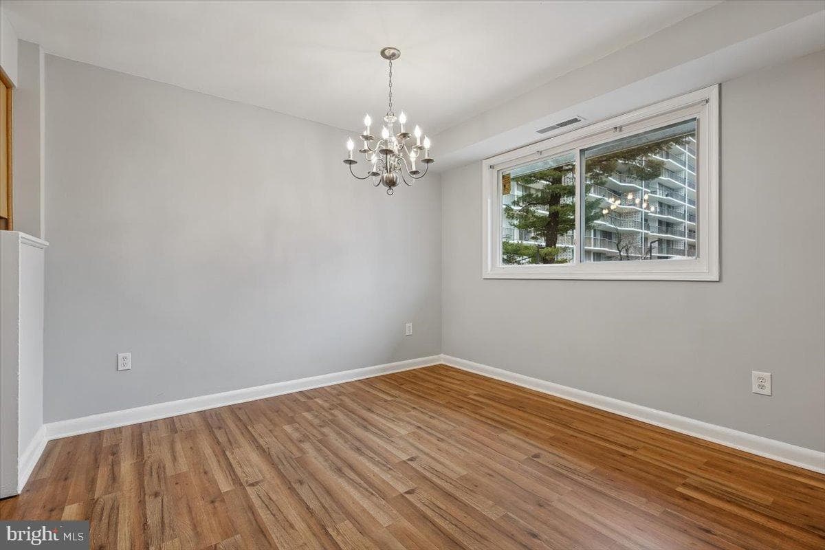 3355 University Boulevard W #206 photo 5
