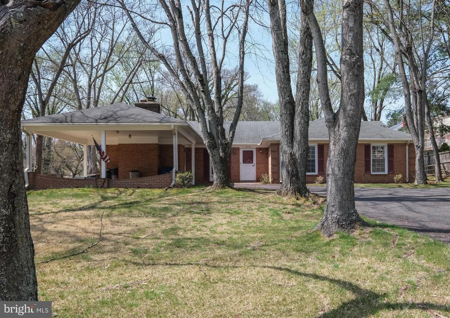 14212 Rippling Brook Drive photo 2