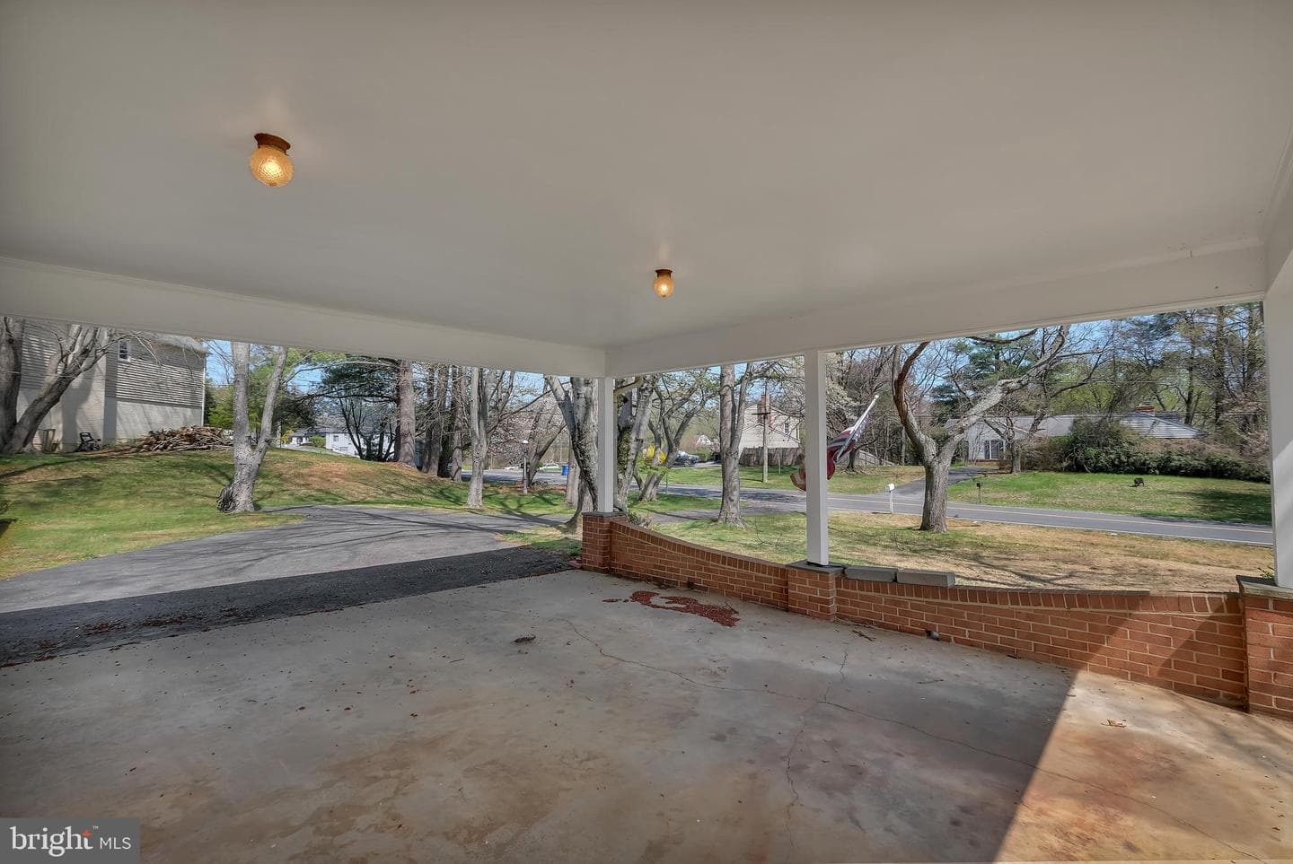 14212 Rippling Brook Drive photo 32