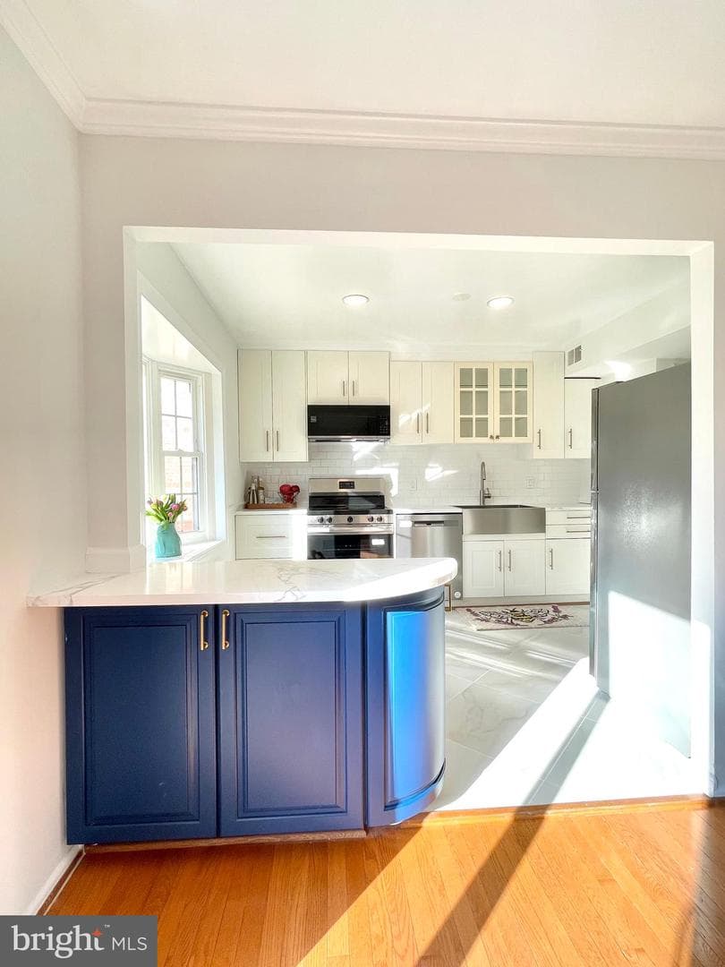 27 Chantilly Court photo 13