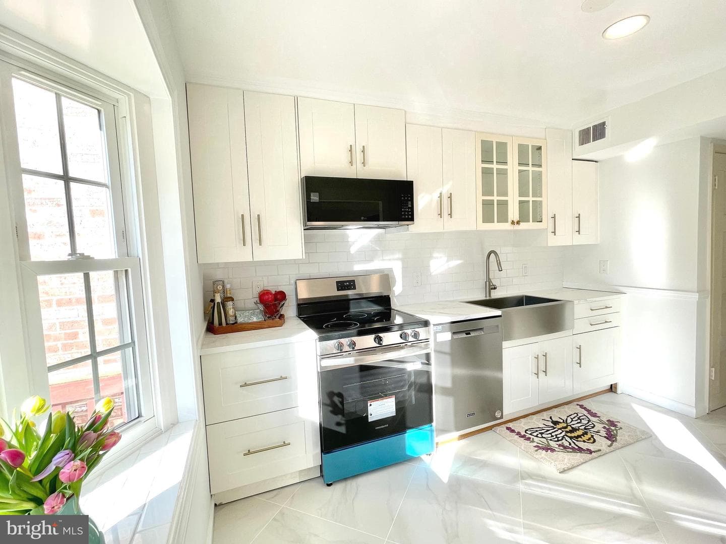 27 Chantilly Court photo 14