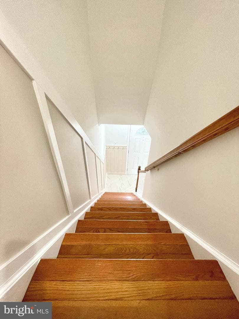 27 Chantilly Court photo 17