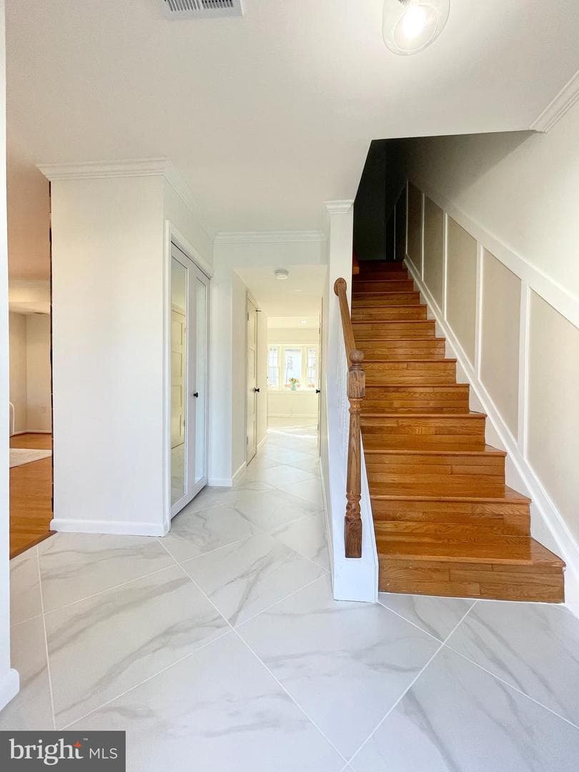 27 Chantilly Court photo 2