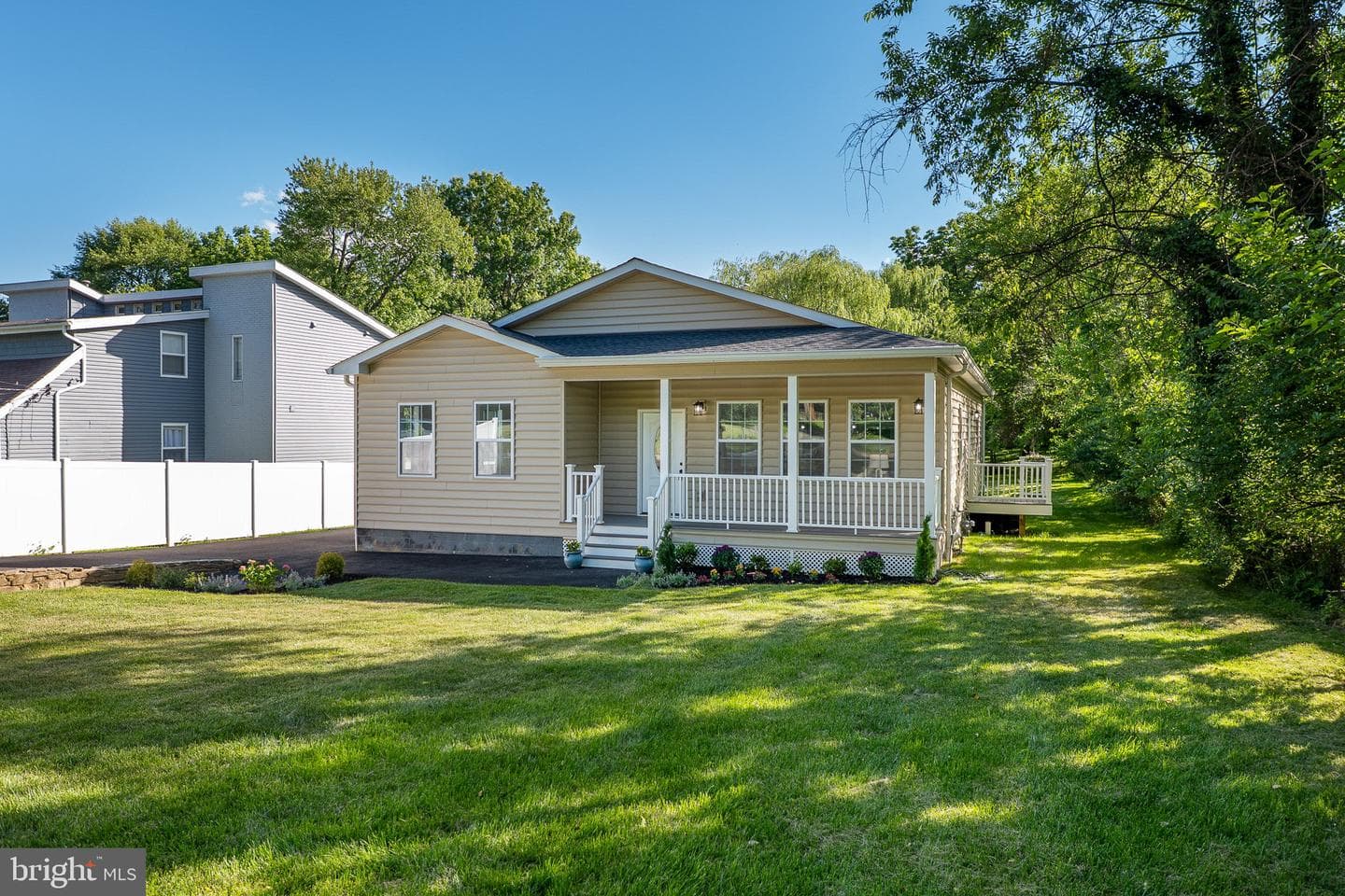 434 Gaither Street photo 4