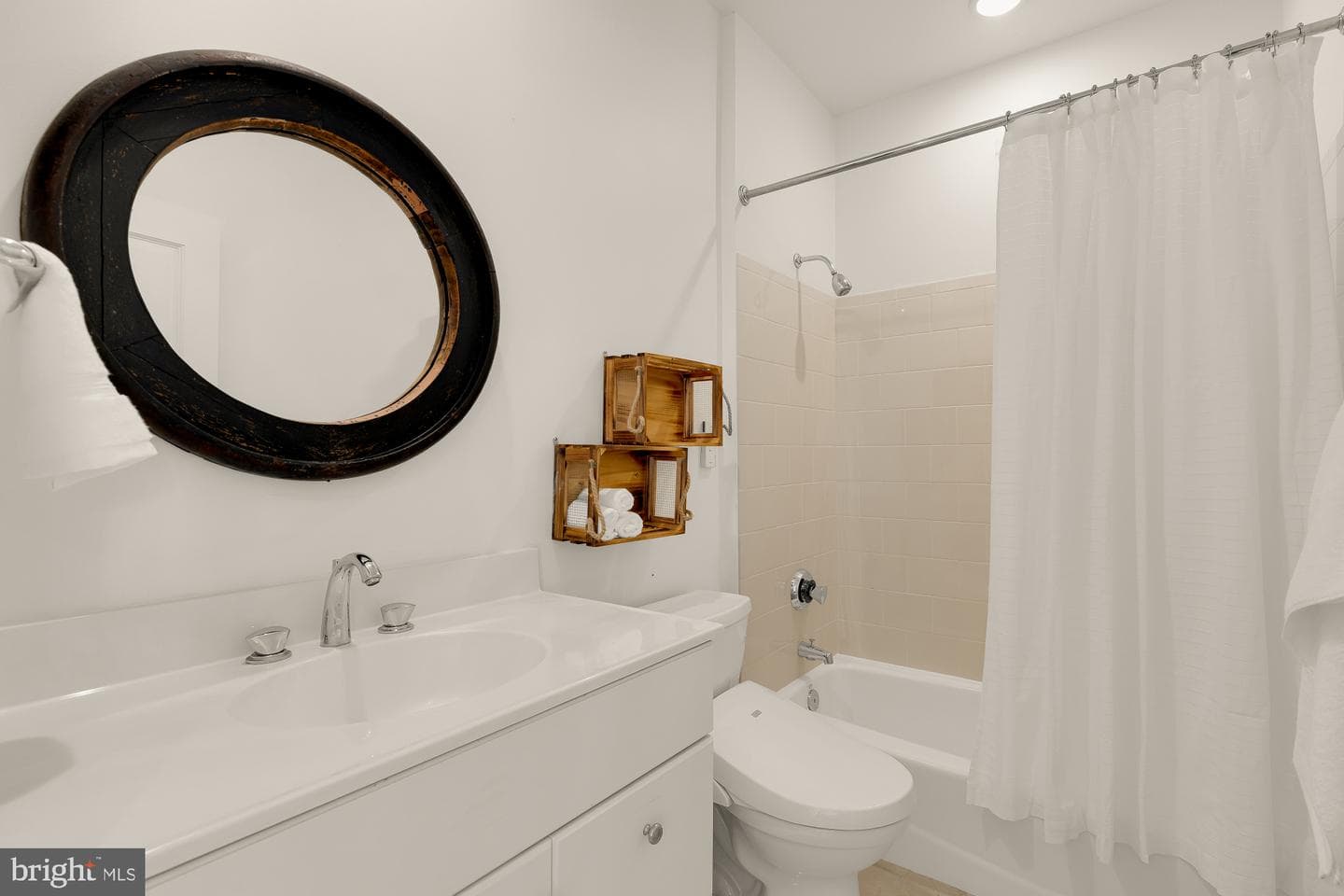 8819 Chalon Drive photo 41
