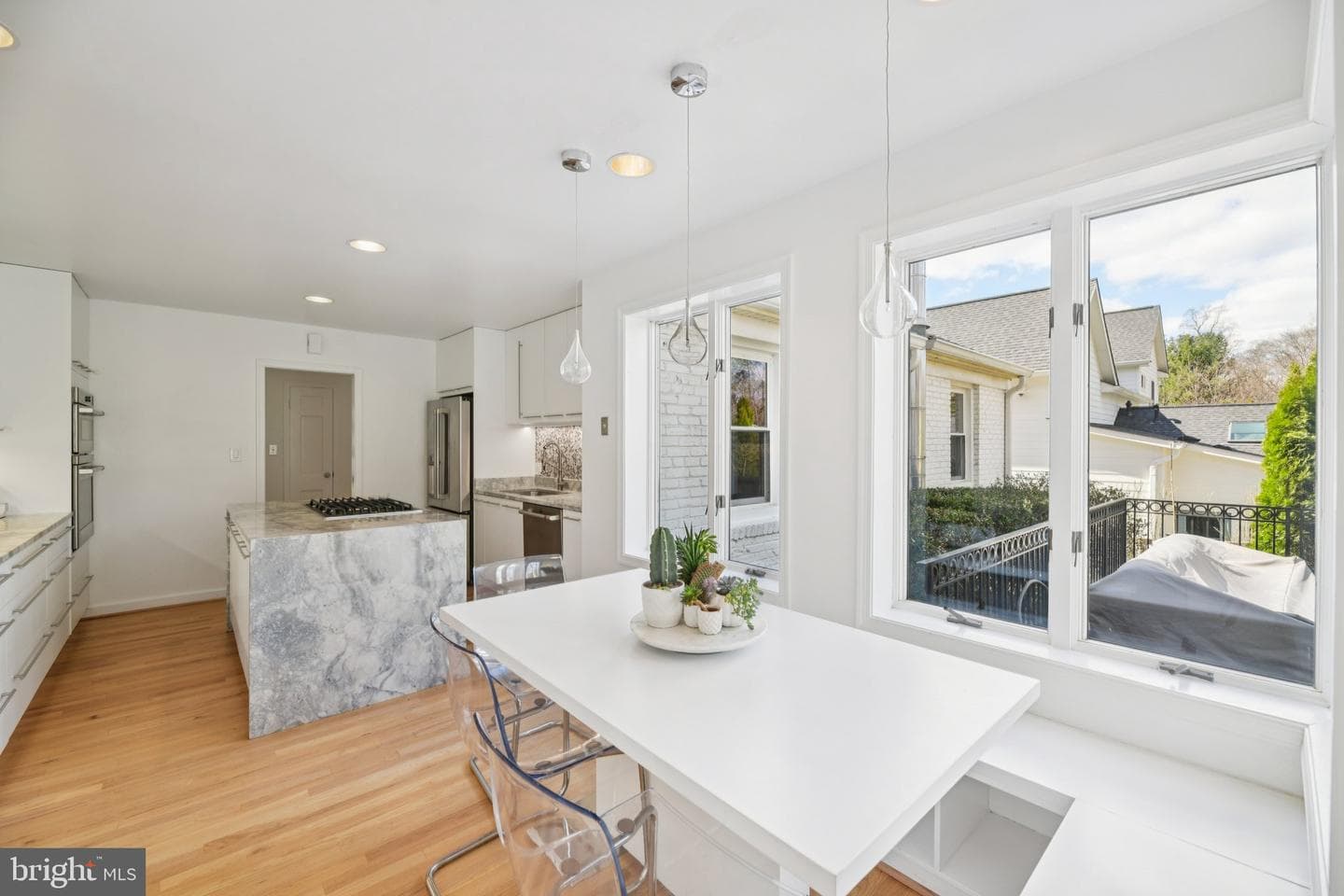 5625 Lamar photo 14