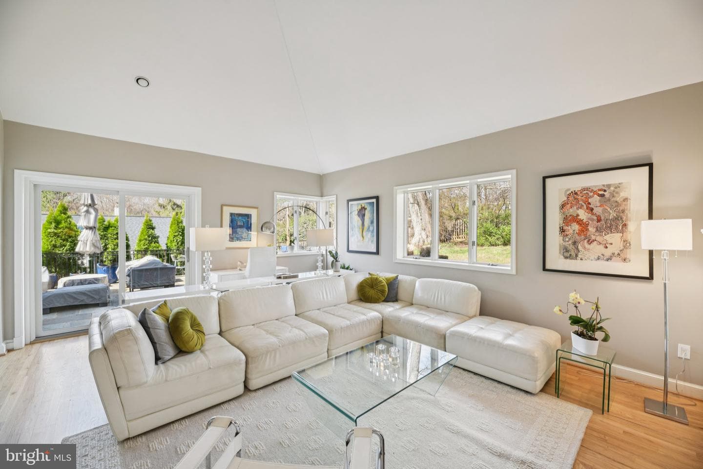 5625 Lamar photo 18