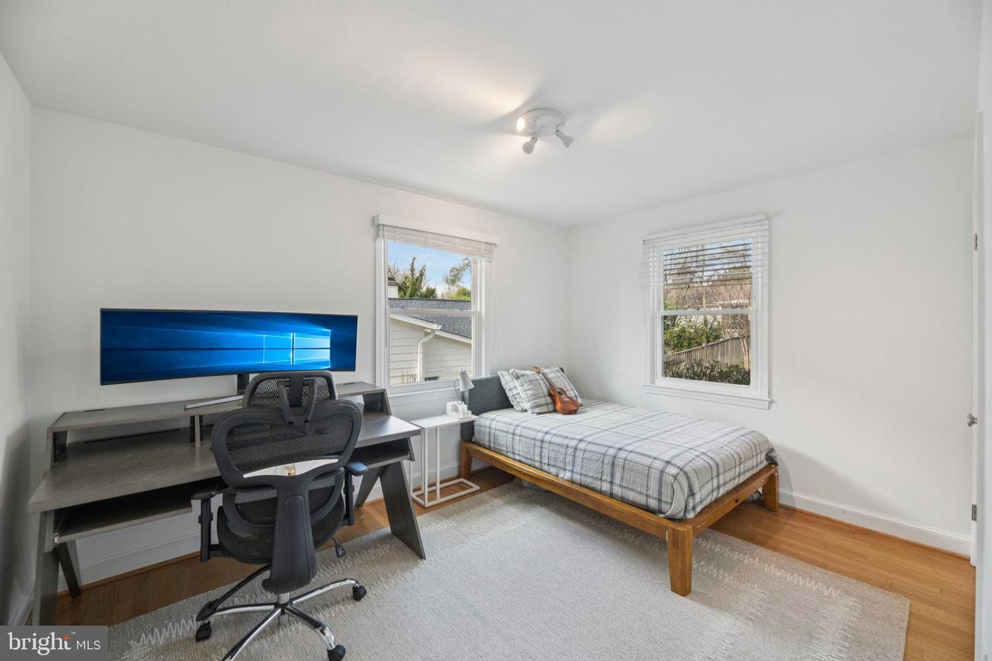 5625 Lamar photo 40